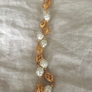St. John pearl and gold necklace